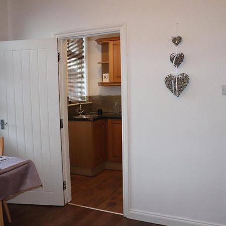 The Nook Villa Northampton Exterior photo